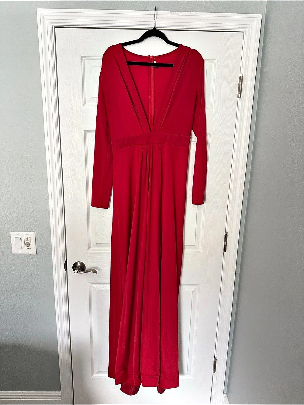 Long Sleeve Gown in Red
